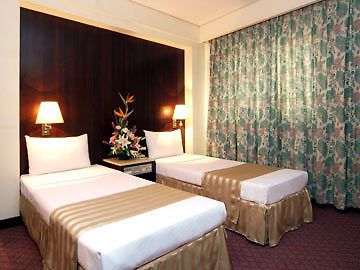Royal Castle Hotell Taipei Exteriör bild